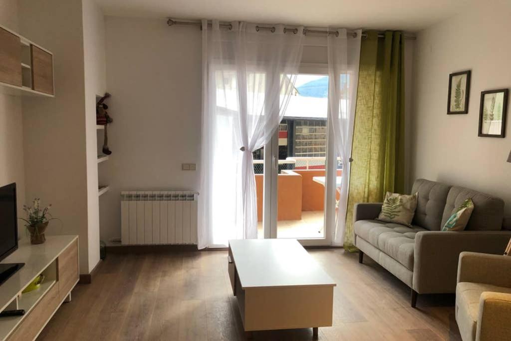 Apartmán Luminoso Y Acogedor Alojamiento En Sort Exteriér fotografie